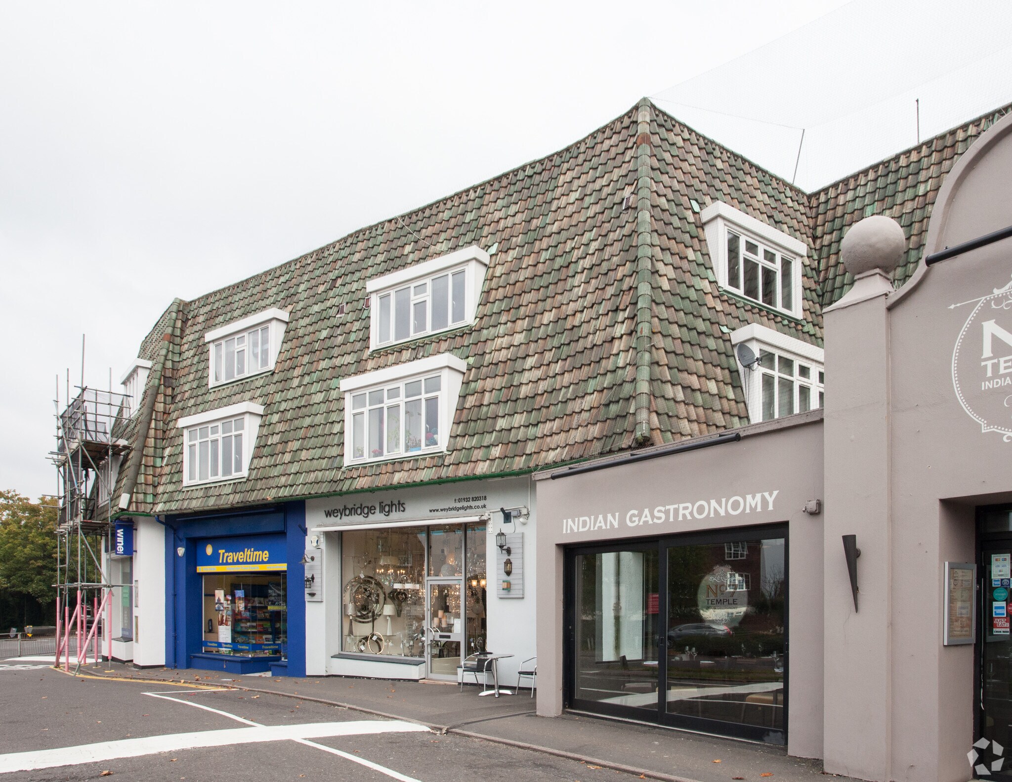 6 Queens Rd, Weybridge for sale Primary Photo- Image 1 of 1