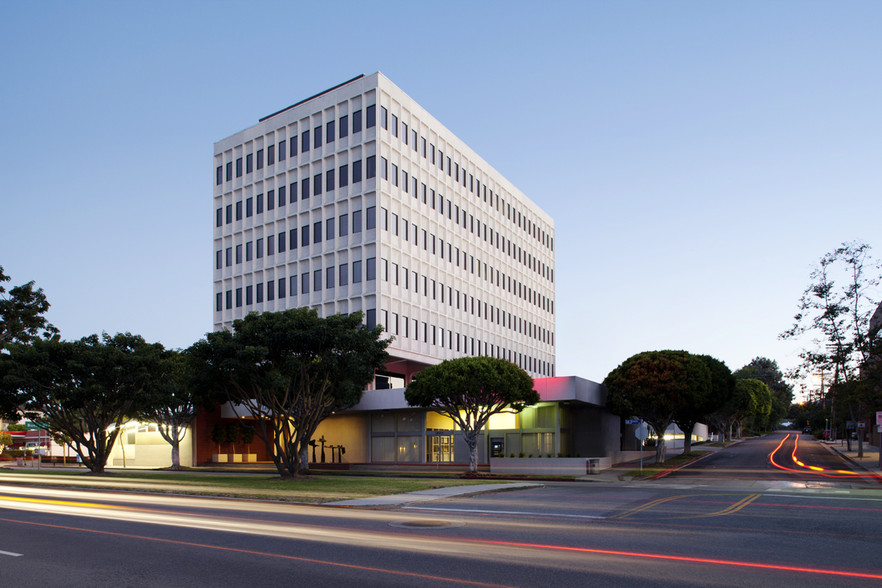 12011 San Vicente Blvd, Los Angeles, CA for rent - Building Photo - Image 1 of 5