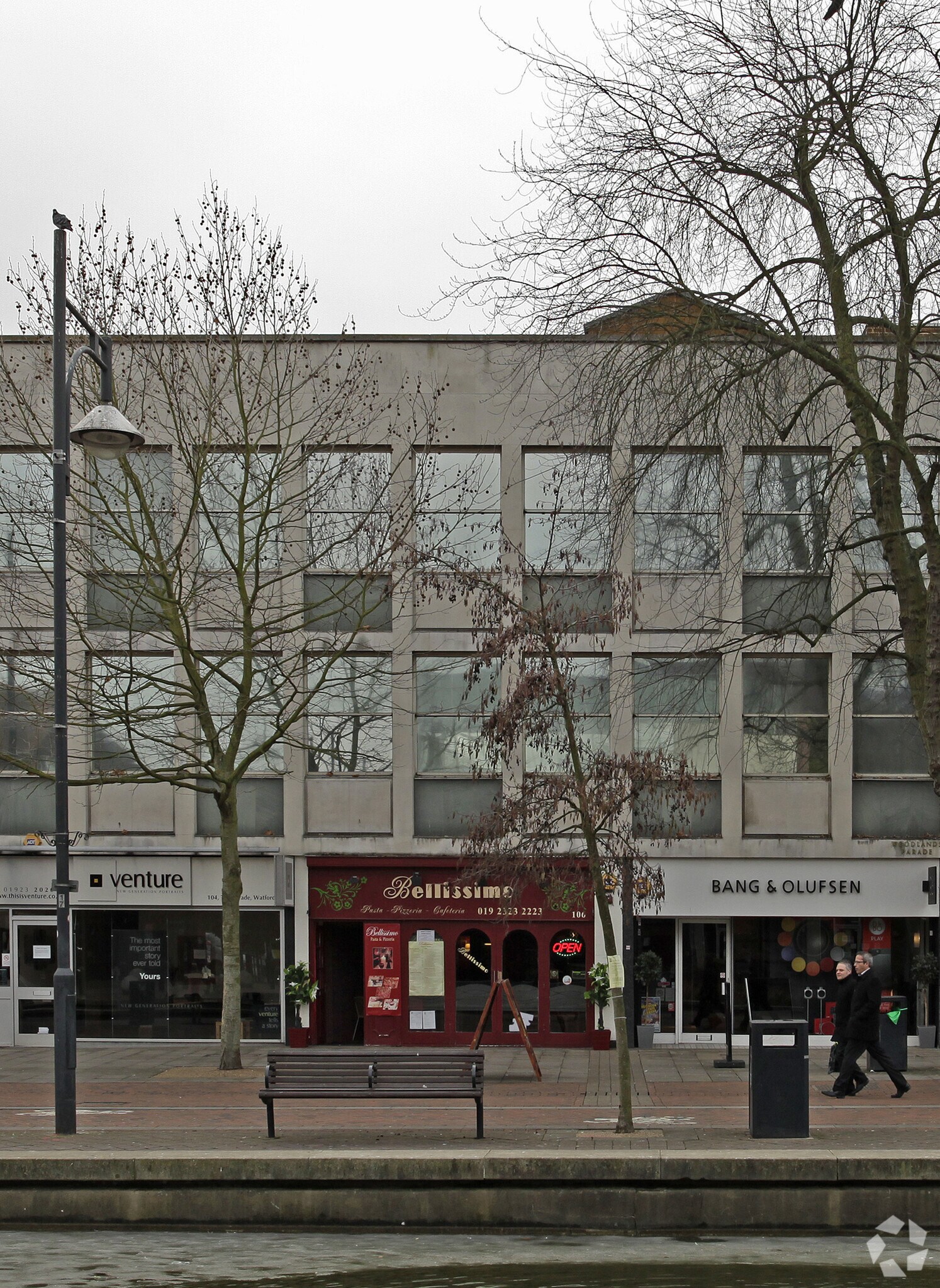 106 High St, Watford for sale Primary Photo- Image 1 of 1