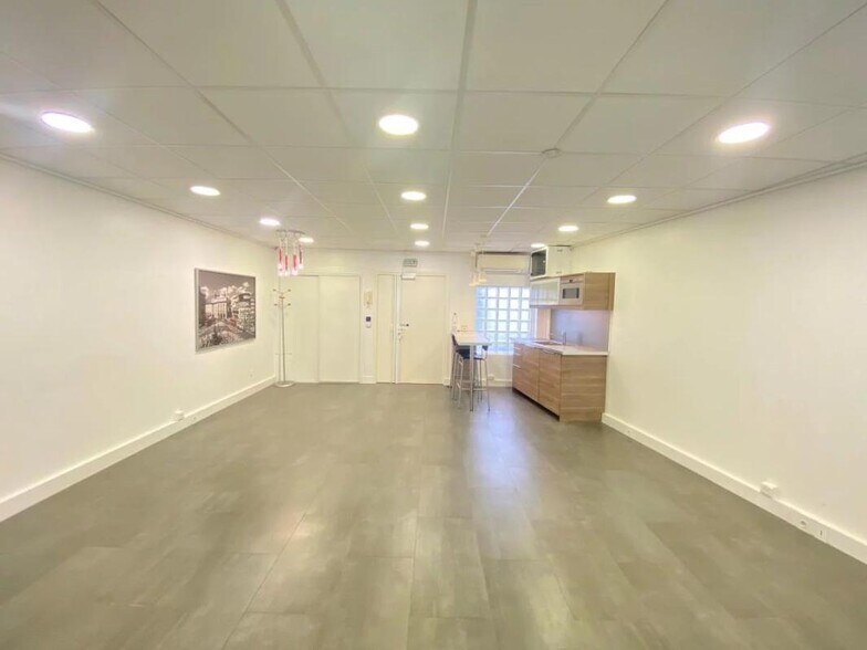 Office in Boulogne-Billancourt to rent - Interior Photo - Image 3 of 7