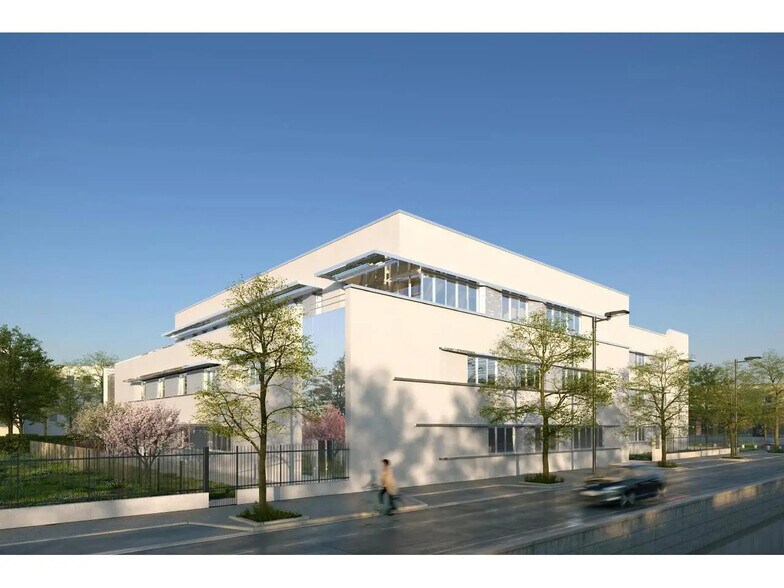Light Industrial in Gennevilliers to rent - Building Photo - Image 1 of 5