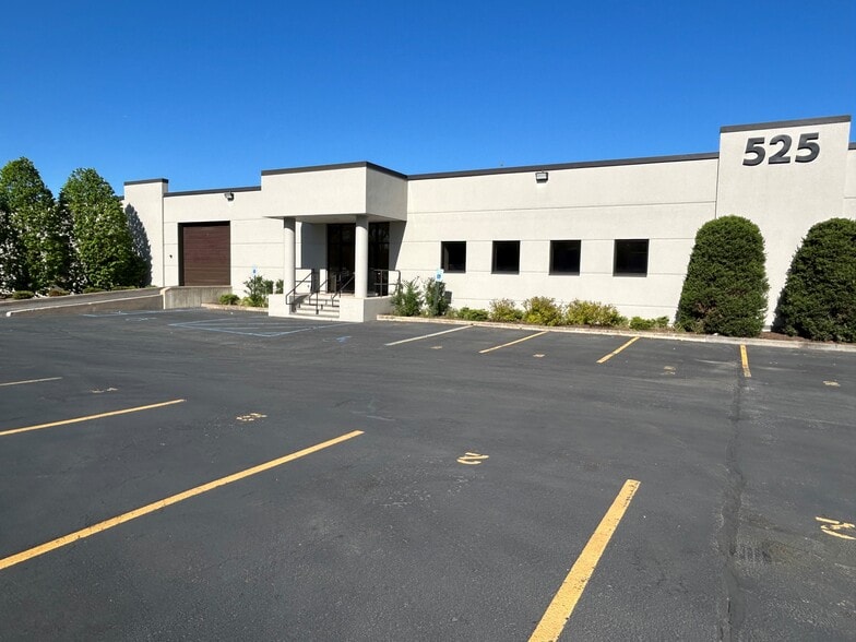 525 Main St, Belleville, NJ to rent - Building Photo - Image 1 of 14