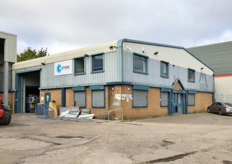 4 Hortonwood, Telford for sale Primary Photo- Image 1 of 1