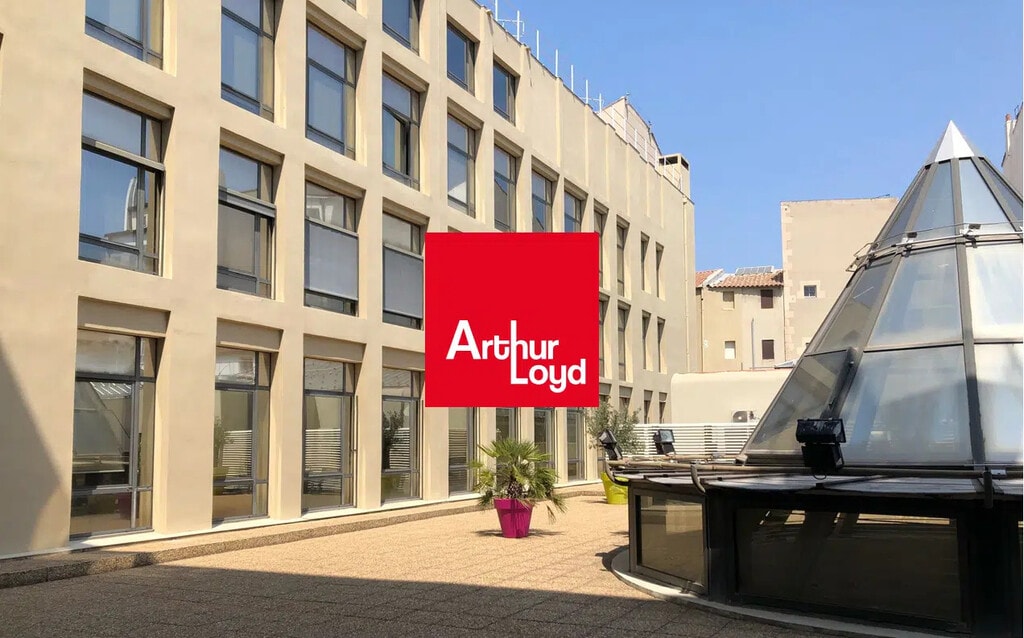 Location Bureaux 218 m² - Photo 1