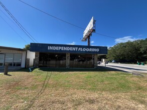 431 Racetrack Rd NW, Fort Walton Beach, FL for rent Building Photo- Image 1 of 21