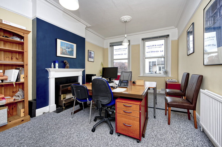 271 High St, London for sale - Interior Photo - Image 2 of 6