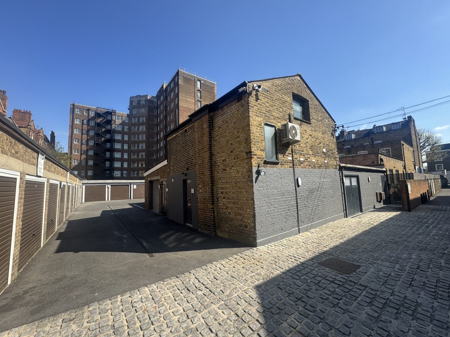 318A King St, London to rent Building Photo- Image 1 of 2