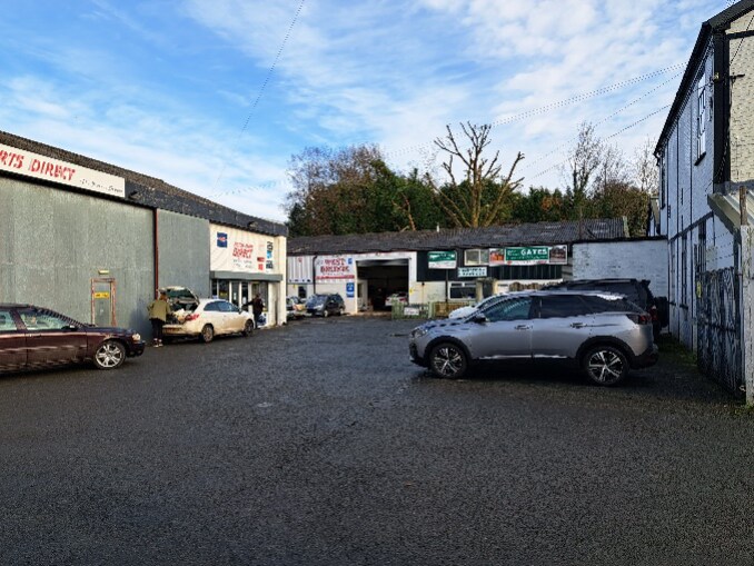 Westbridge Industrial Estate, Tavistock to rent - Building Photo - Image 2 of 3
