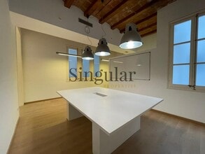 Office in Barcelona, Barcelona to rent Interior Photo- Image 2 of 26