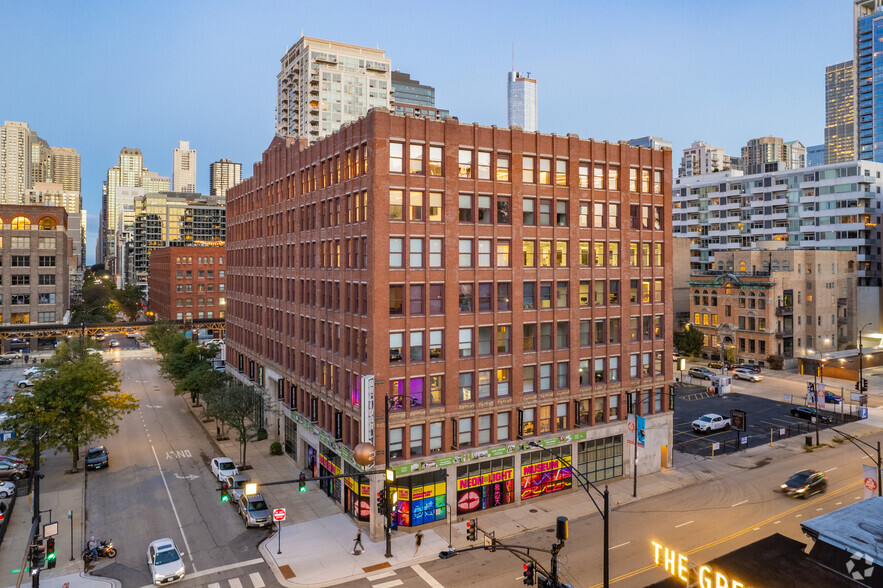 325 W Huron St, Chicago, IL for rent - Building Photo - Image 1 of 4