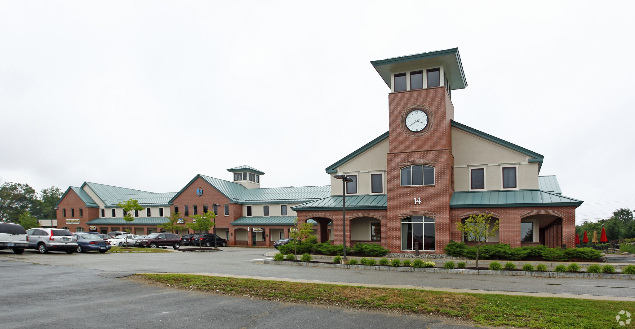 14 Manchester Sq, Portsmouth, NH to rent Primary Photo- Image 1 of 3