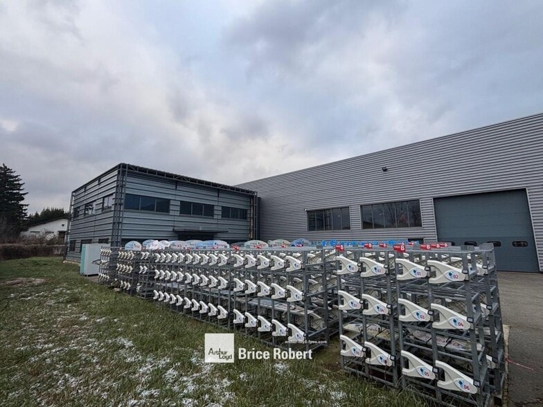 Light Industrial in Villeurbanne to rent - Building Photo - Image 3 of 7