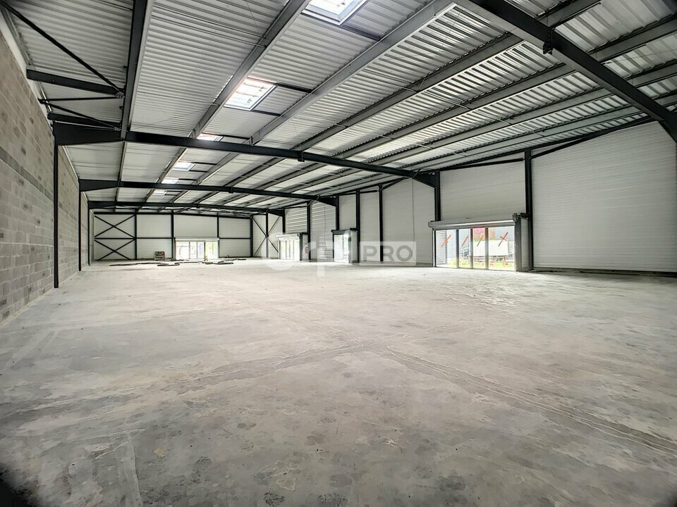 Retail in Anse to rent Interior Photo- Image 1 of 9