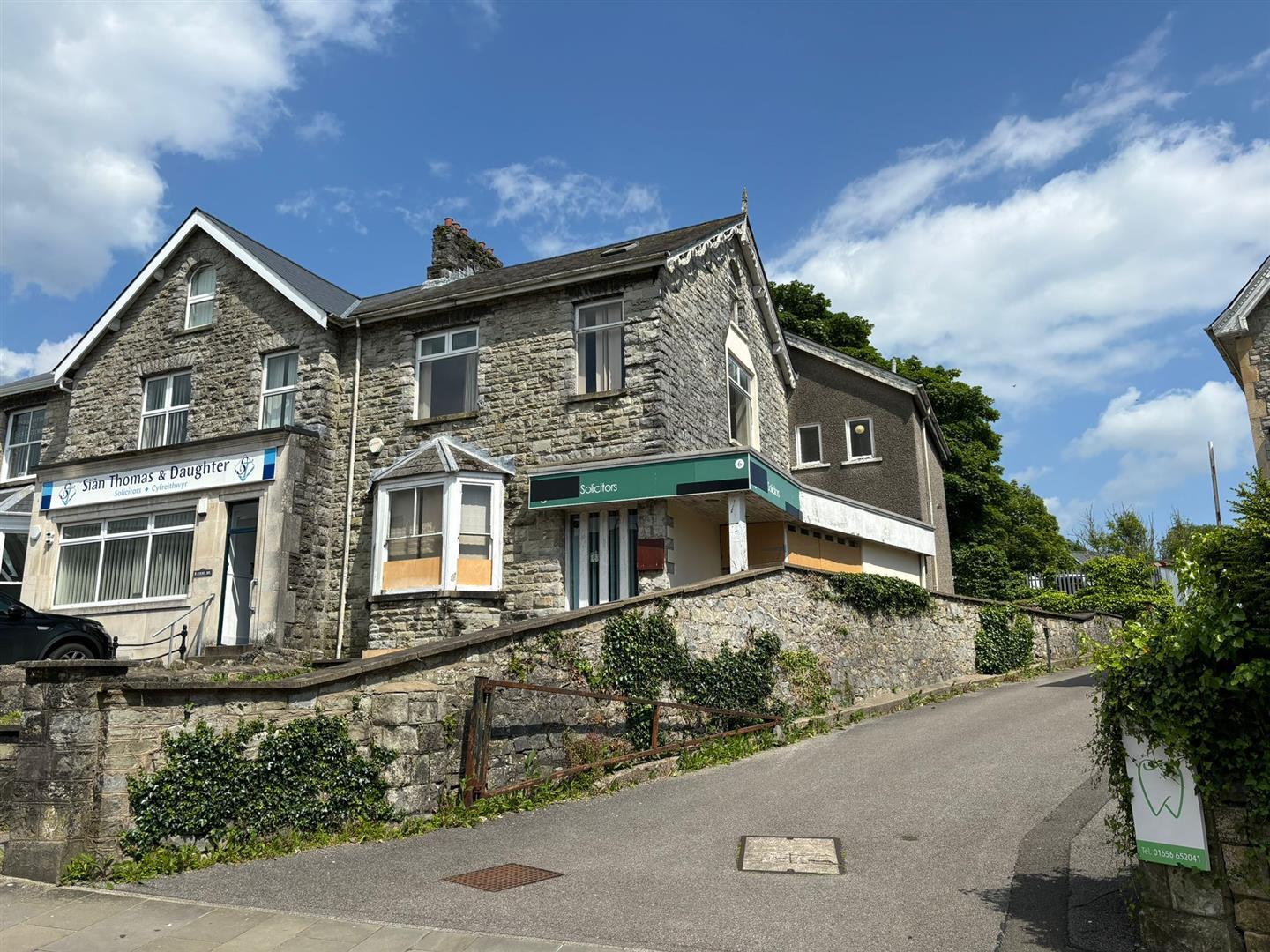 6 Court Rd, Bridgend for sale Primary Photo- Image 1 of 1