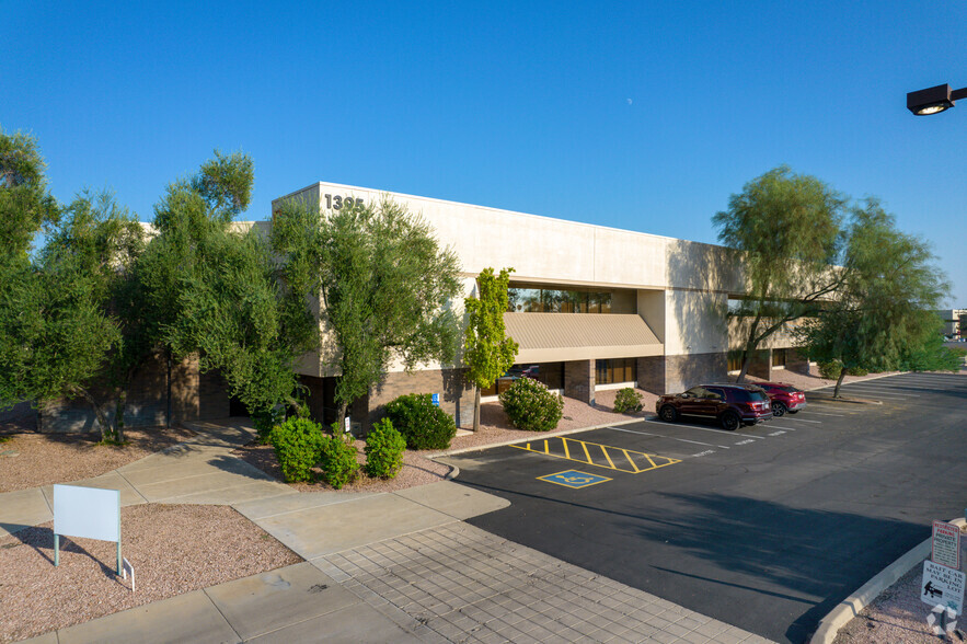 1395 N Hayden Rd, Scottsdale, AZ for rent - Building Photo - Image 3 of 15