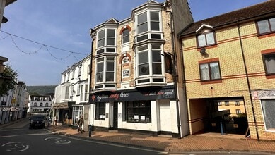 59 High St, Ilfracombe to rent Interior Photo- Image 1 of 10
