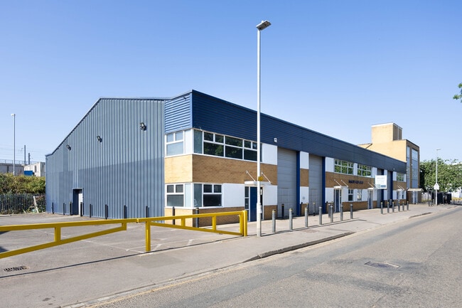 More details for 199-215 Cardiff Rd, Reading - Industrial to Rent