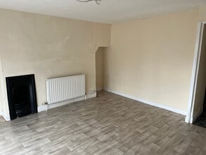 50 Southgate, Pontefract to rent Interior Photo- Image 1 of 5