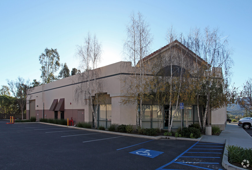 3225-3231 Grande Vista Dr, Newbury Park, CA for sale - Building Photo - Image 1 of 1