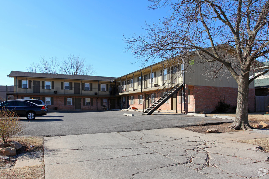 1212 NW 26th, Oklahoma City, OK for sale - Primary Photo - Image 1 of 3