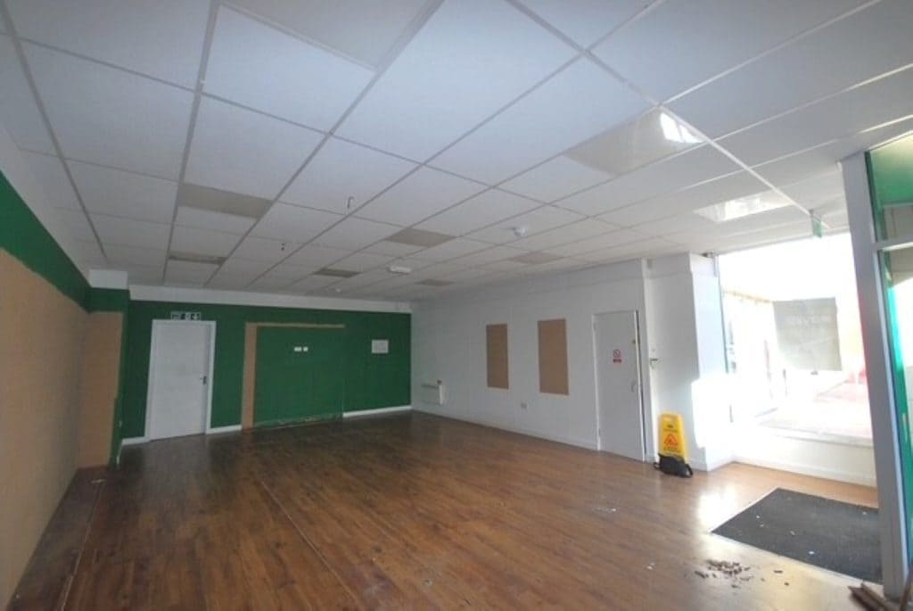 103 High St, Kirkcaldy for sale Interior Photo- Image 1 of 4