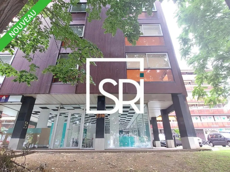Location Bureaux 220 m² - Photo 1