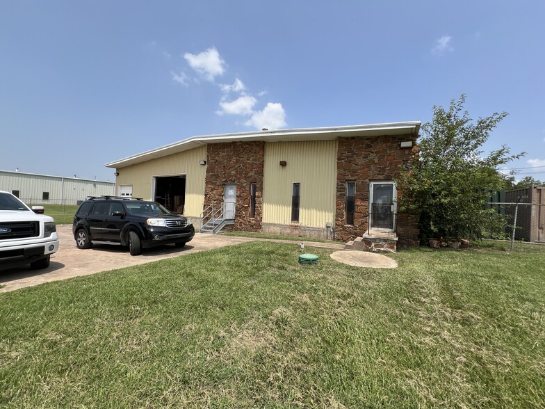 16205 E Marshall St, Tulsa, OK for rent - Building Photo - Image 2 of 7