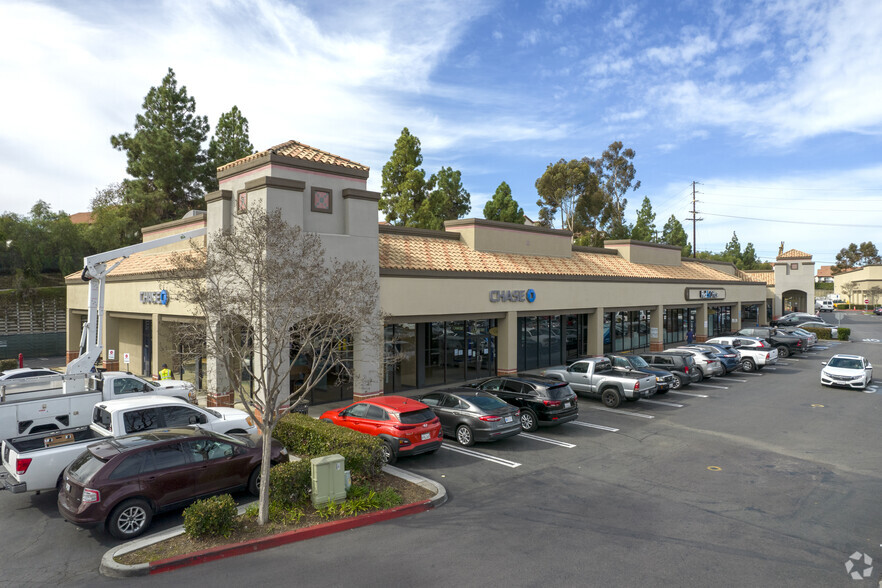 1929 W San Marcos Blvd, San Marcos, CA for rent - Primary Photo - Image 1 of 4