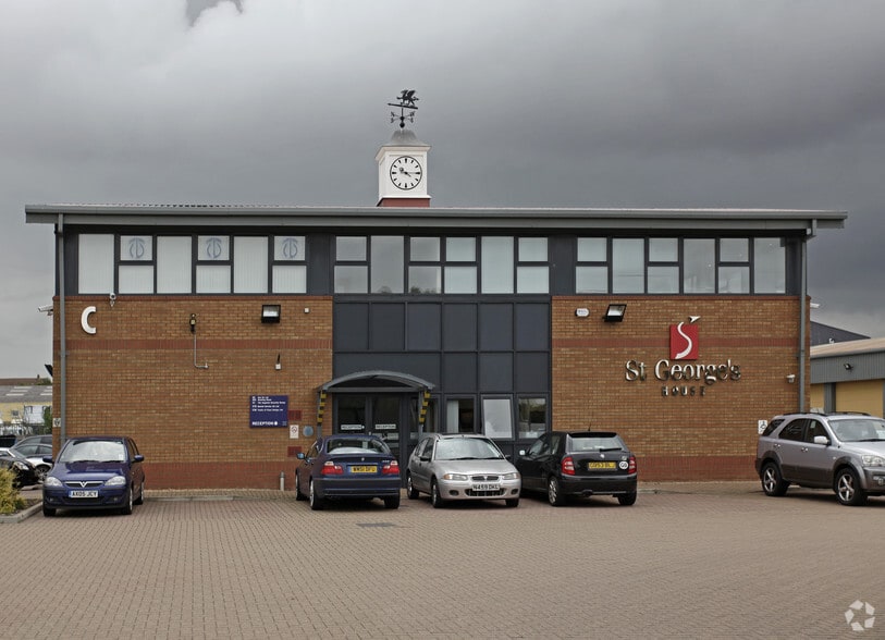 Castle Rd, Sittingbourne to rent - Primary Photo - Image 1 of 1