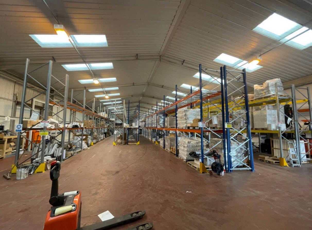 2 Tair Ffynnon, Whitland to rent Interior Photo- Image 1 of 2