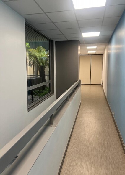 Build-to-Rent in Paris for sale - Building Photo - Image 2 of 22