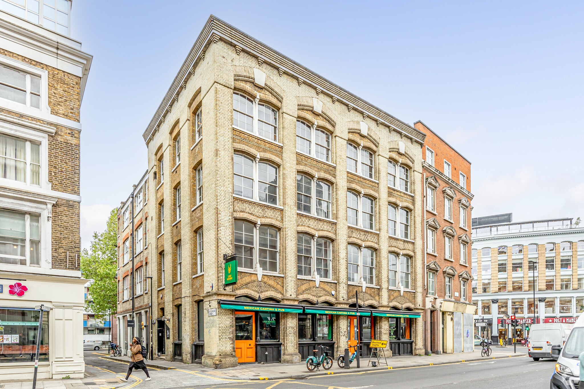 2-4 Old St, London for sale Primary Photo- Image 1 of 16