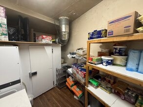 50 Joel St, Northwood to rent Interior Photo- Image 2 of 10