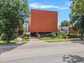 828 S 2nd St, Springfield, IL for rent Building Photo- Image 1 of 15