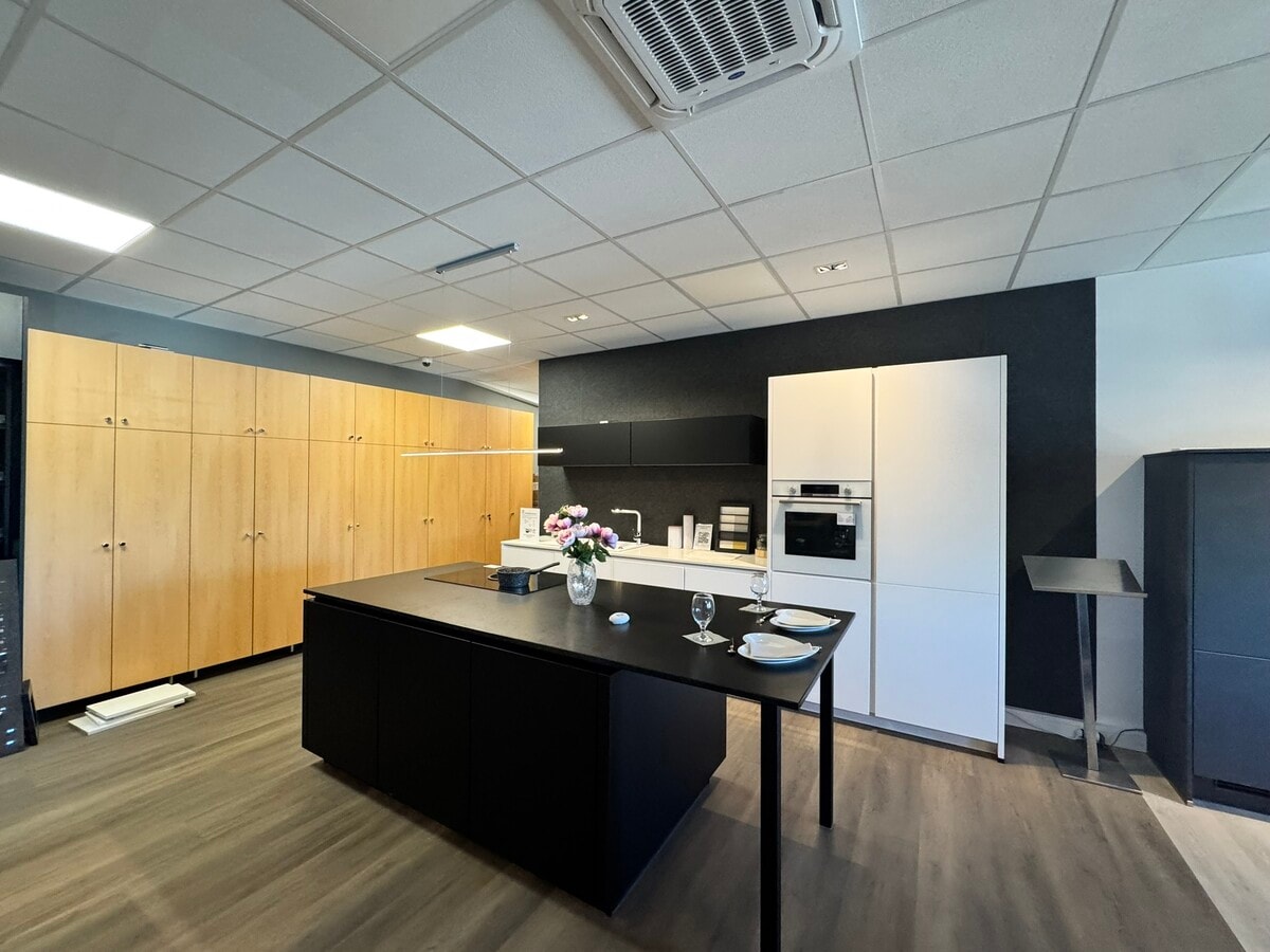 Achères, YVE 78260 - Unit 12 -  - Interior Photo - Image 2 of 11
