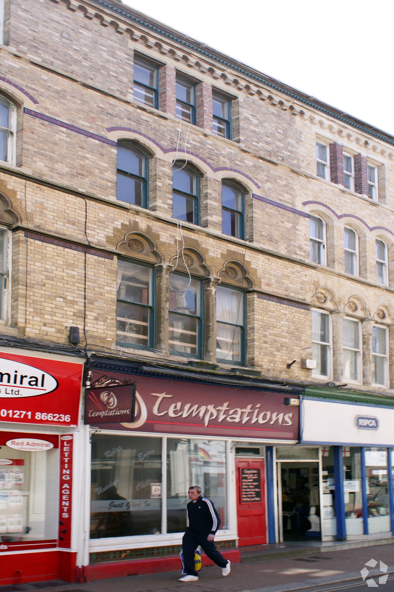 111 High St, Ilfracombe for sale Primary Photo- Image 1 of 25