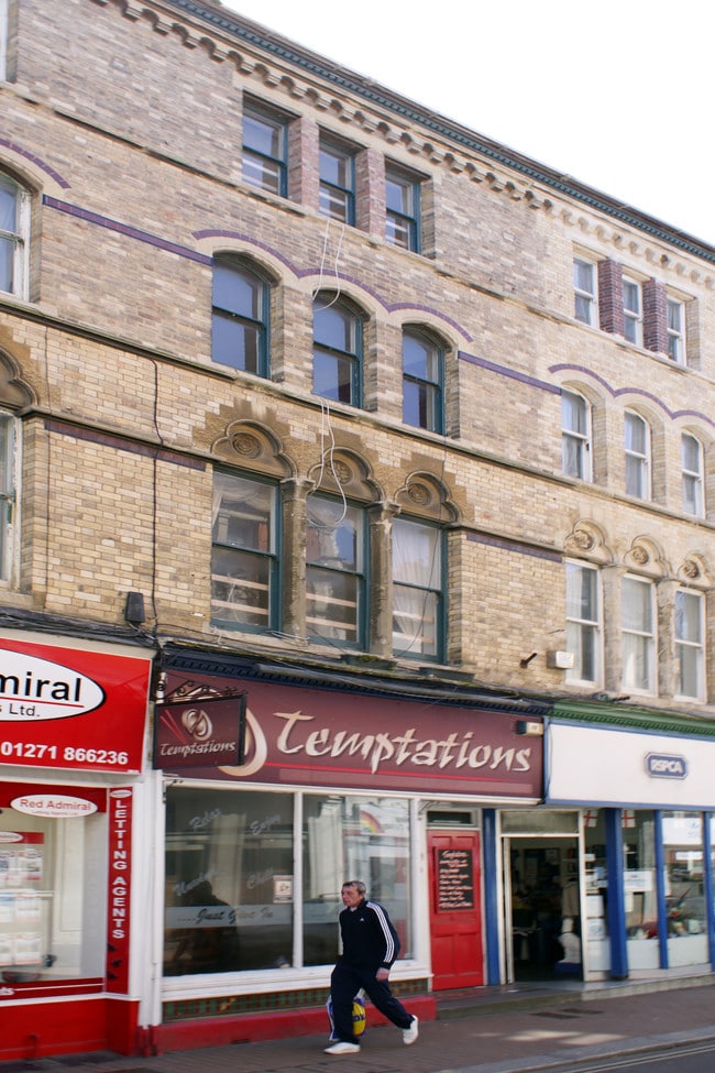 More details for 111 High St, Ilfracombe - Retail for Sale