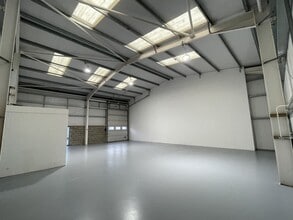 Station Rd W, Aldershot to rent Interior Photo- Image 2 of 2