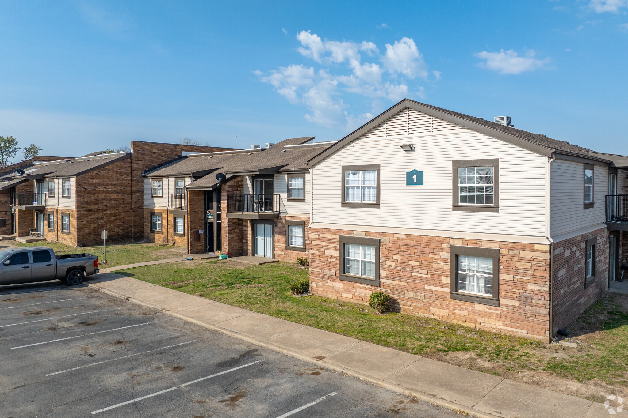 14041 E 24th St, Tulsa, OK for sale Primary Photo- Image 1 of 1