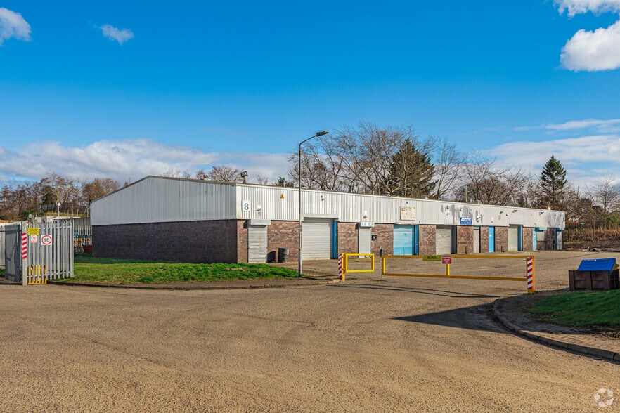 8 Pitt Rd, Bellshill to rent - Building Photo - Image 2 of 2