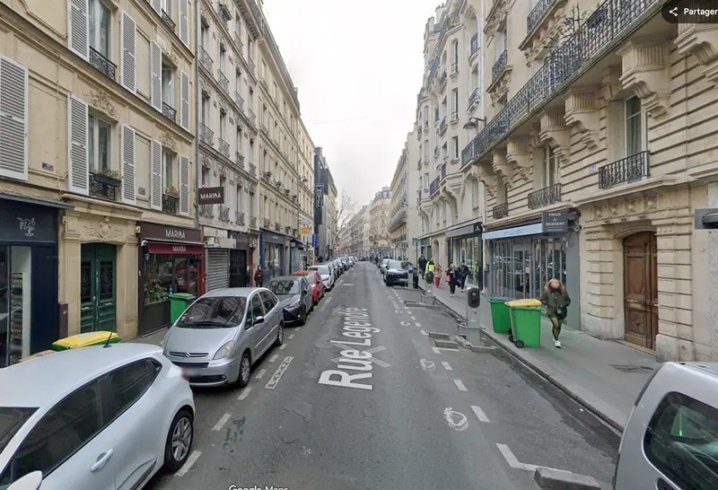Retail in Paris to rent - Building Photo - Image 1 of 3