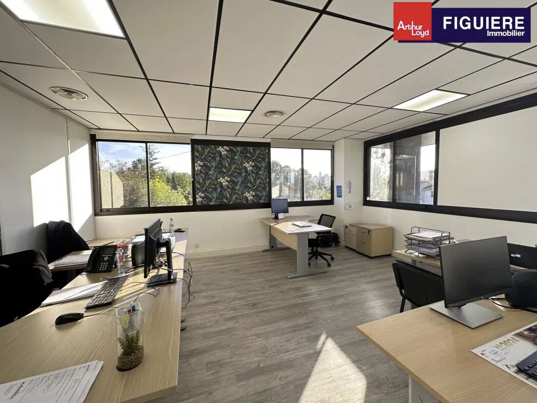 Office in Aix-en-Provence to rent Interior Photo- Image 1 of 4