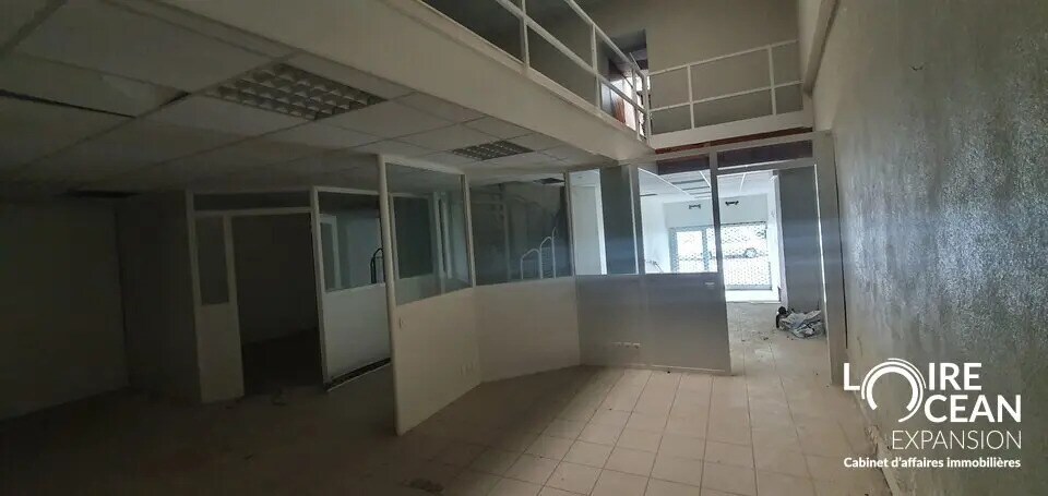 Retail in Nantes for sale Interior Photo- Image 1 of 5