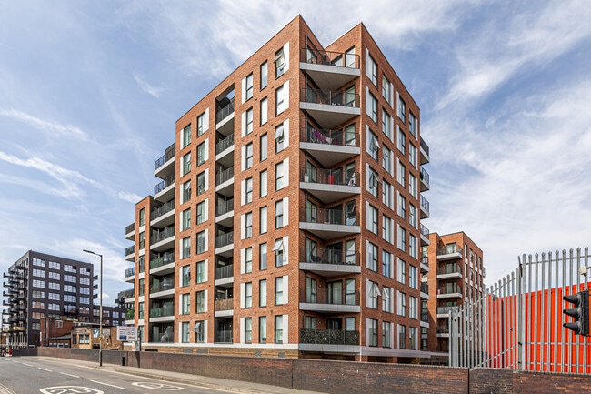 More details for 62 Hatcham Rd, London - Retail to Rent