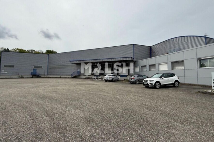Industrial in Four for sale - Building Photo - Image 1 of 6