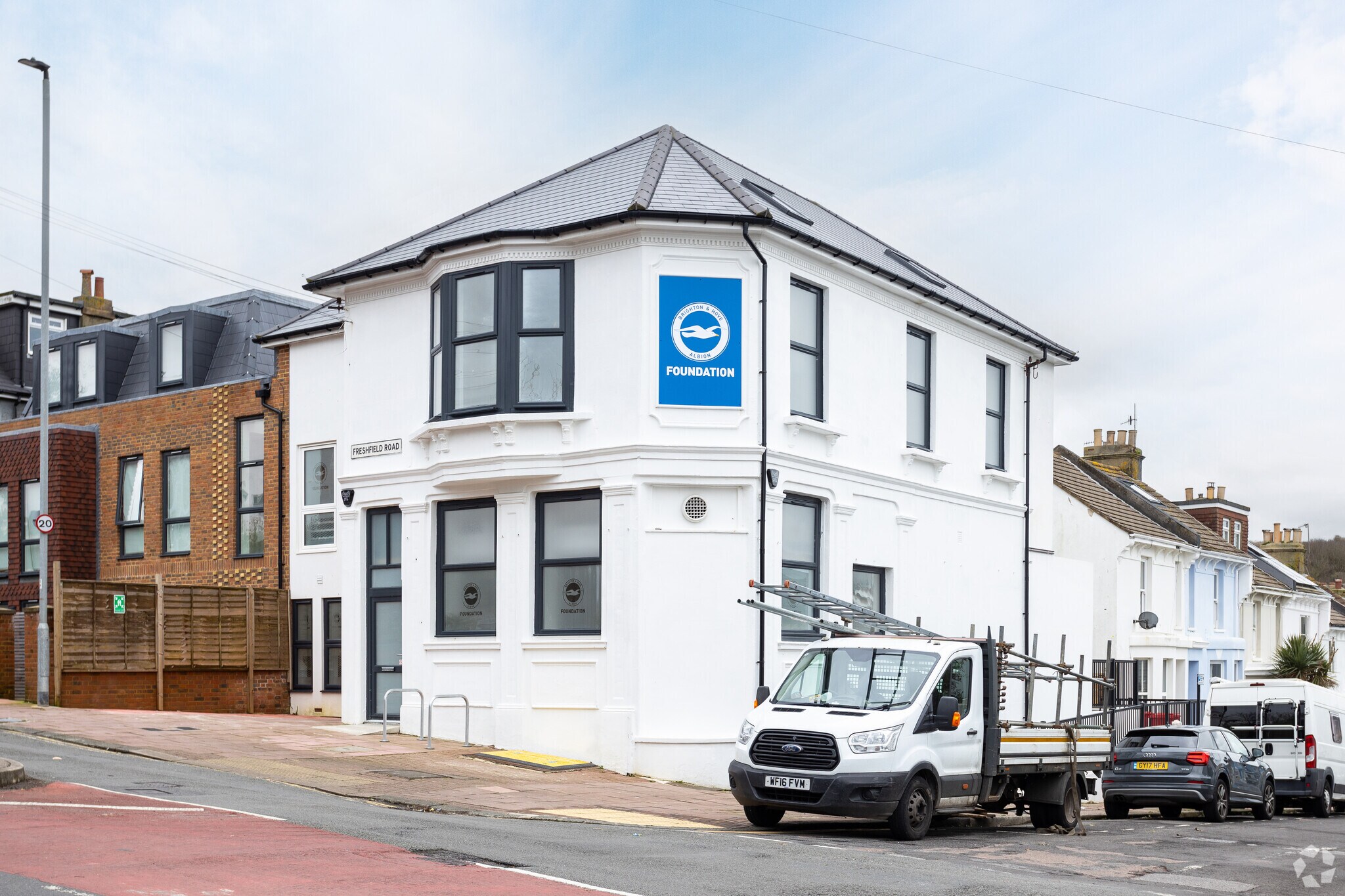 136 Freshfield Rd, Brighton for sale Primary Photo- Image 1 of 1