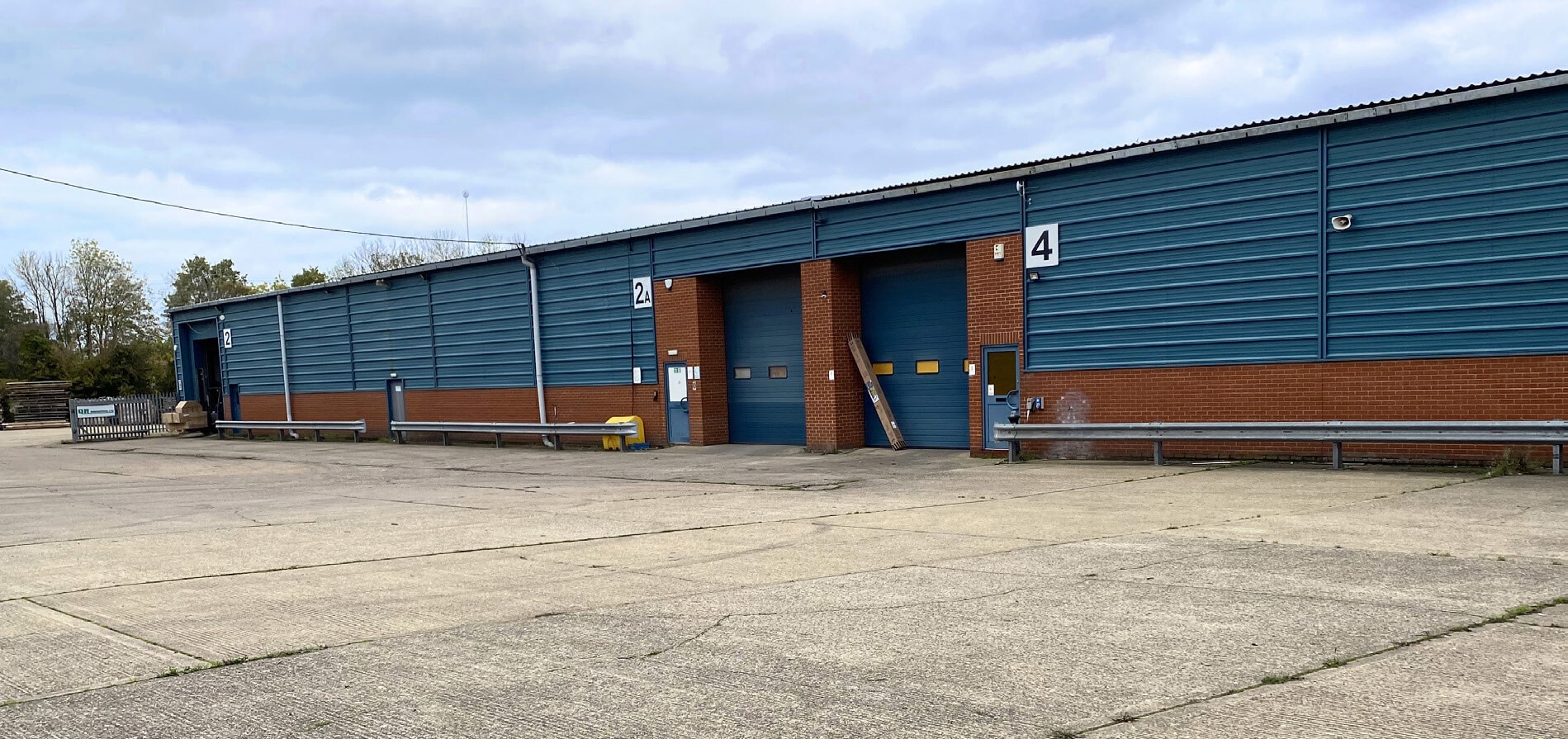 Besthorpe, Besthorpe to rent Building Photo- Image 1 of 8