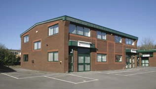 Roentgen Rd, Basingstoke for rent - Building Photo - Image 2 of 3