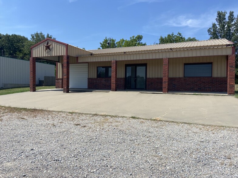 810 S 1st St, Madill, OK for sale - Building Photo - Image 1 of 6