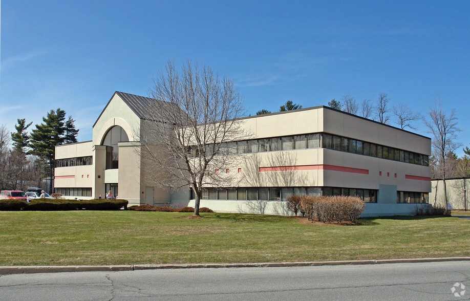 103 Blair Park Road, Williston, VT for sale - Primary Photo - Image 1 of 4